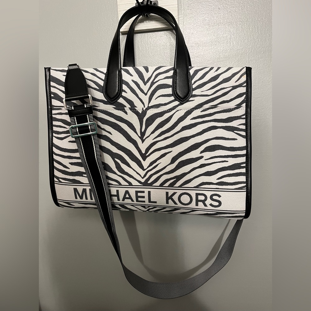 MK Tote bag crossbody - Picture 3 of 8